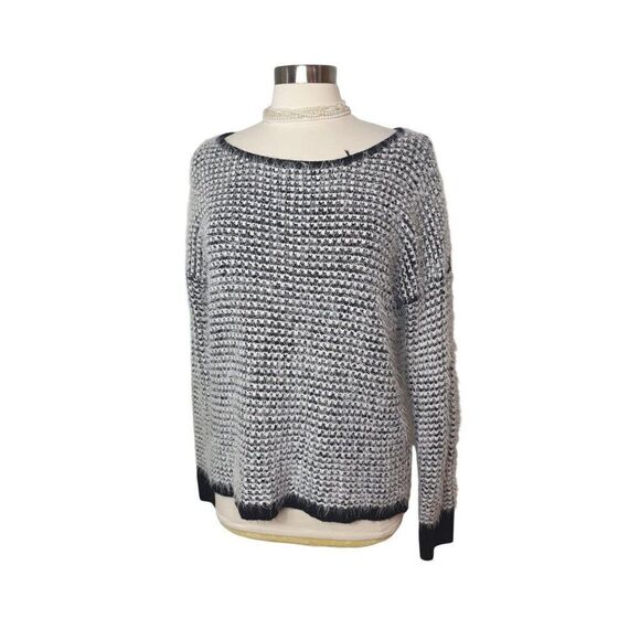 Women's Large Black White Sweater Fuzzy Chunky Knit Long Sleeve Soft Pullover - Picture 4 of 5